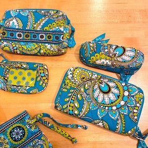 Huge set of Vera Bradley items.